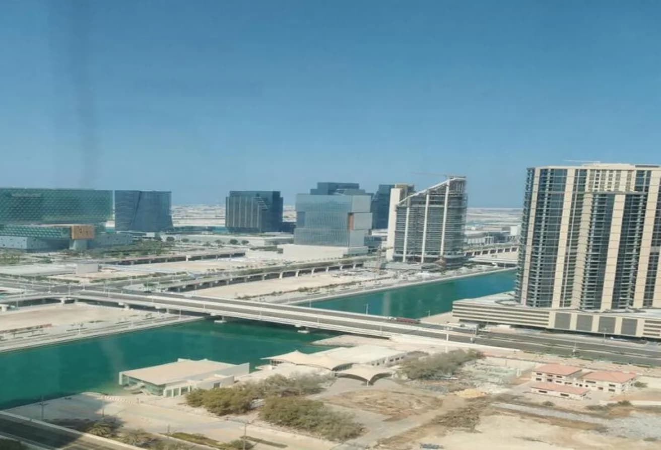 Canal View | High Floor | Spacious Layout