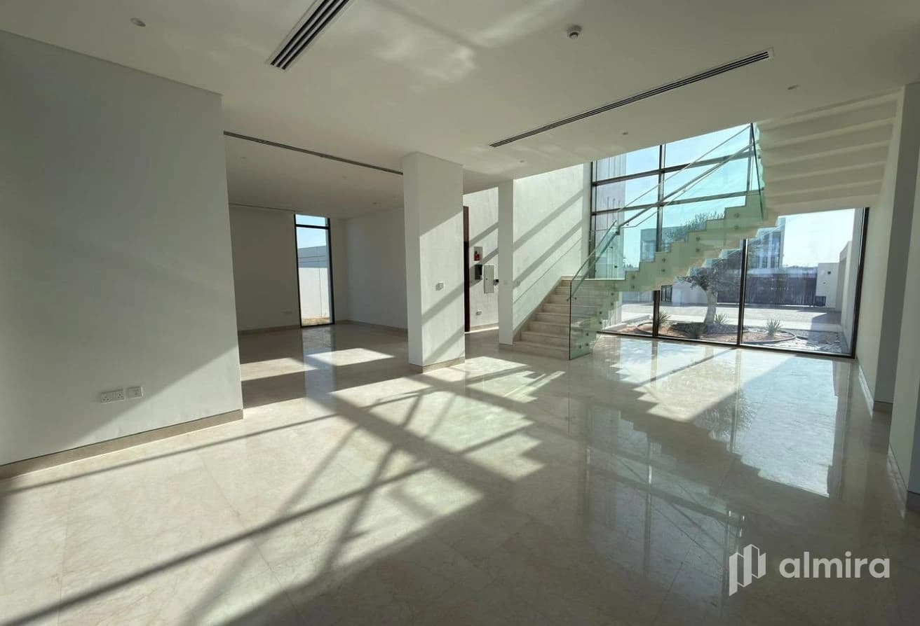 Single Row Corner | Vacant | Waterfront Living
