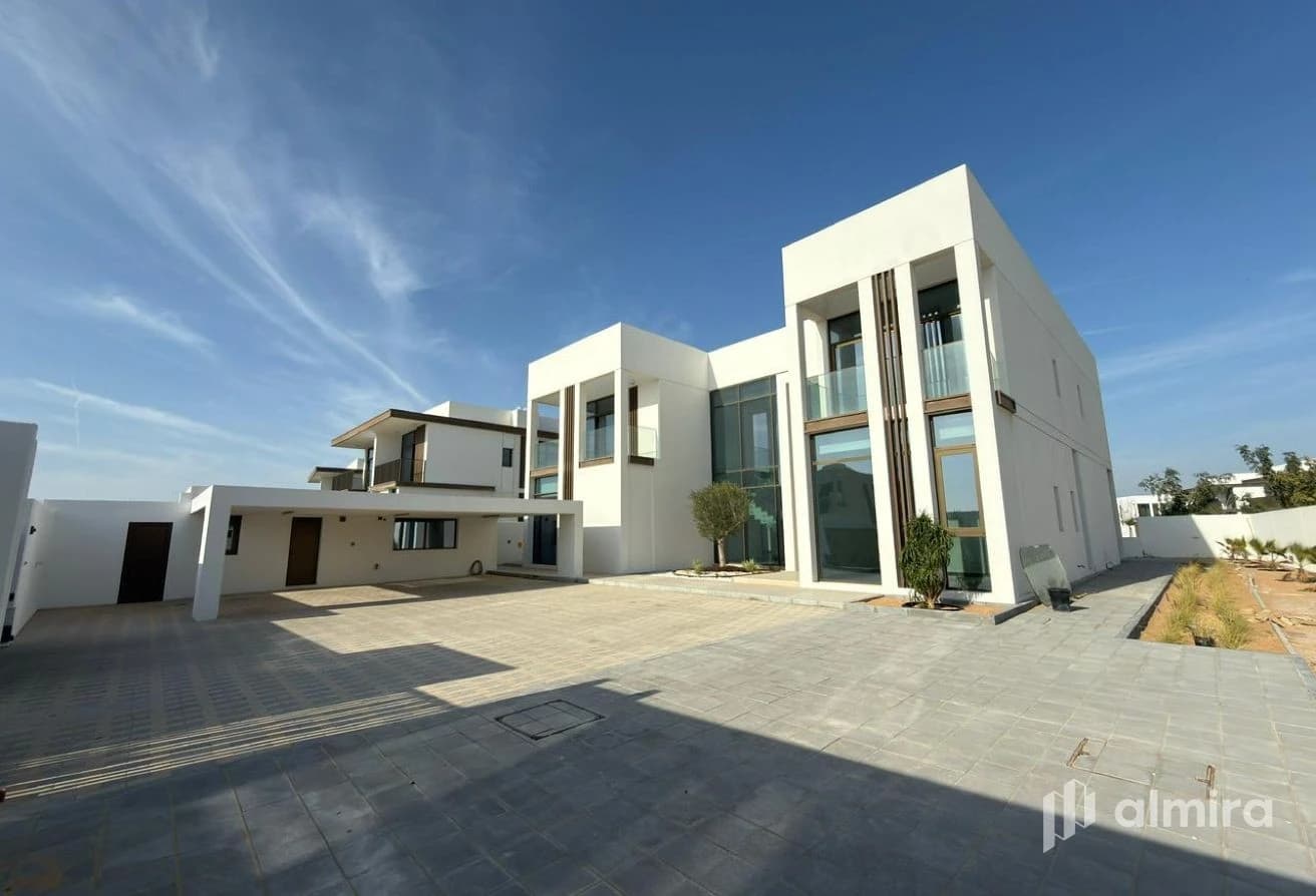 Single Row Corner | Vacant | Waterfront Living