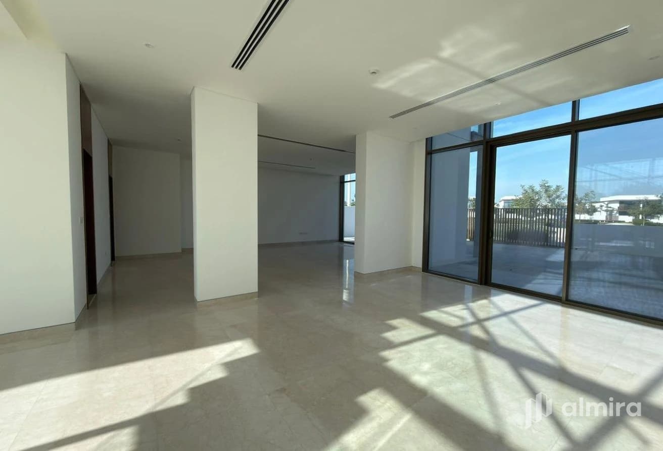 Single Row Corner | Vacant | Waterfront Living
