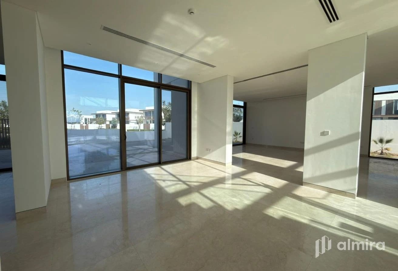 Single Row Corner | Vacant | Waterfront Living