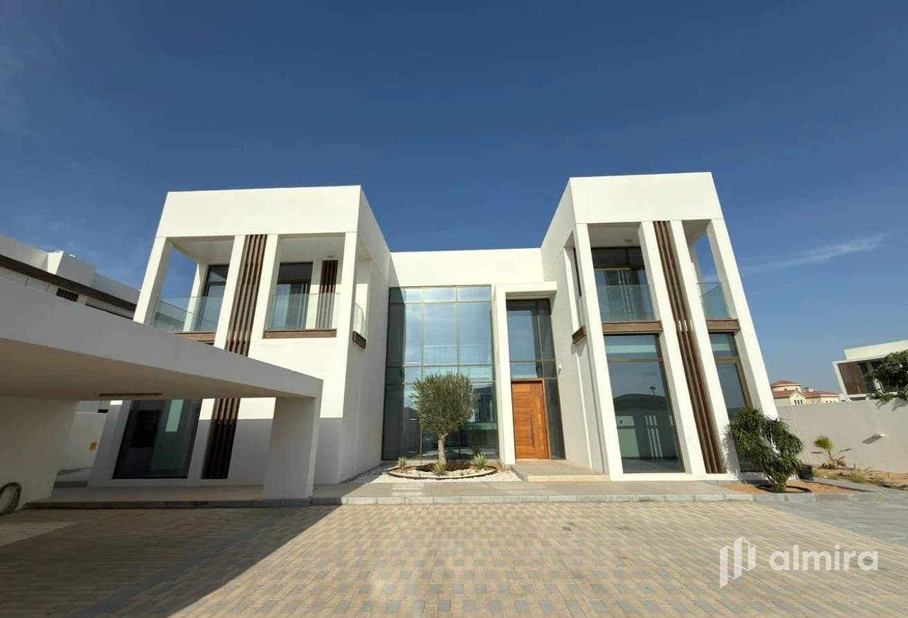Single Row Corner | Vacant | Waterfront Living