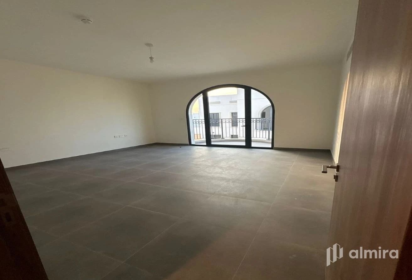 Corner | Big Plot | Double Row Mediterranean