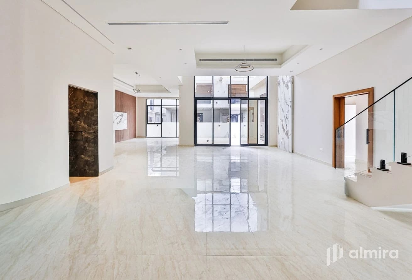 Brand New | Ready To Move In | High-End Finishing