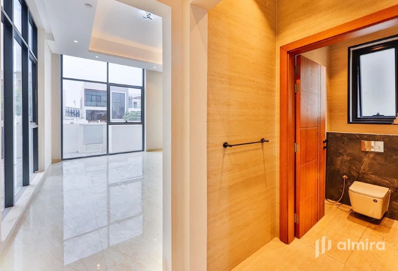 Brand New | Ready To Move In | High-End Finishing