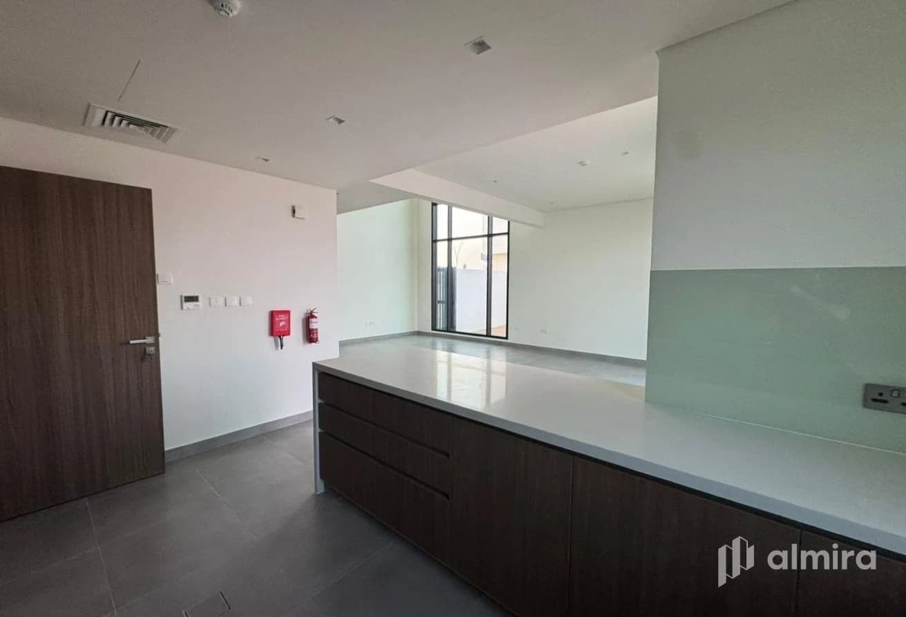 Single Row | Next to Golf Course | 4XS Type