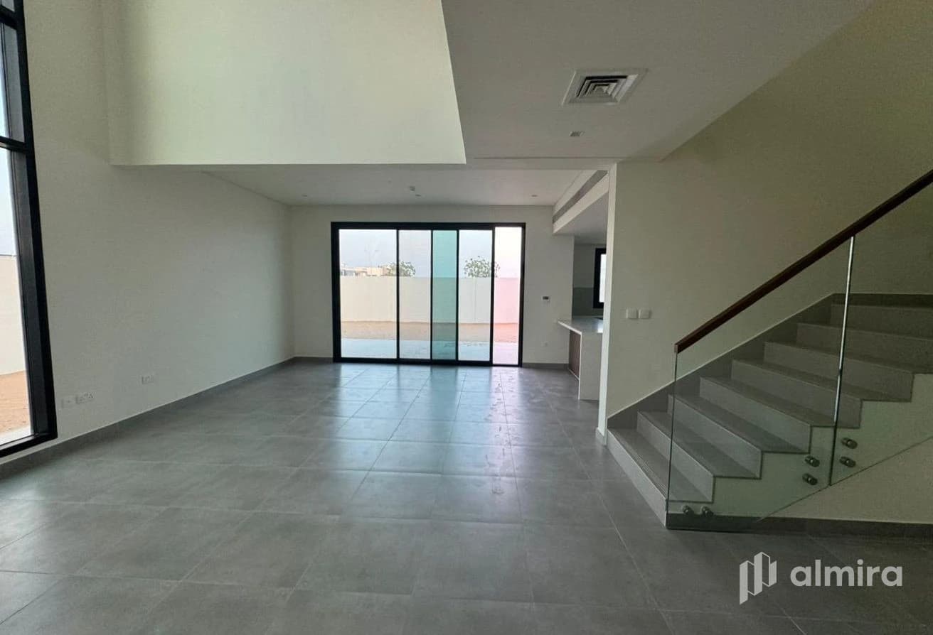 Single Row | Next to Golf Course | 4XS Type