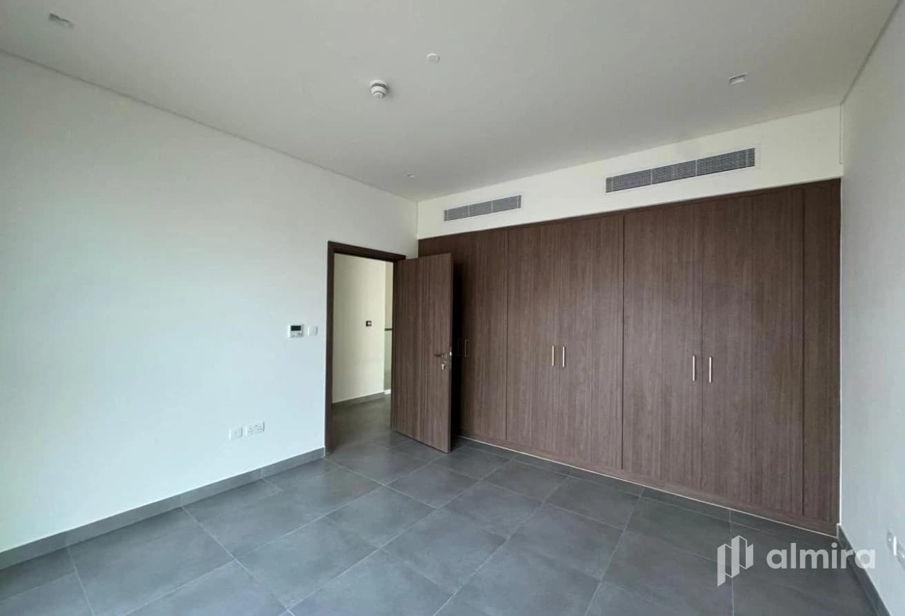 Single Row | Next to Golf Course | 4XS Type