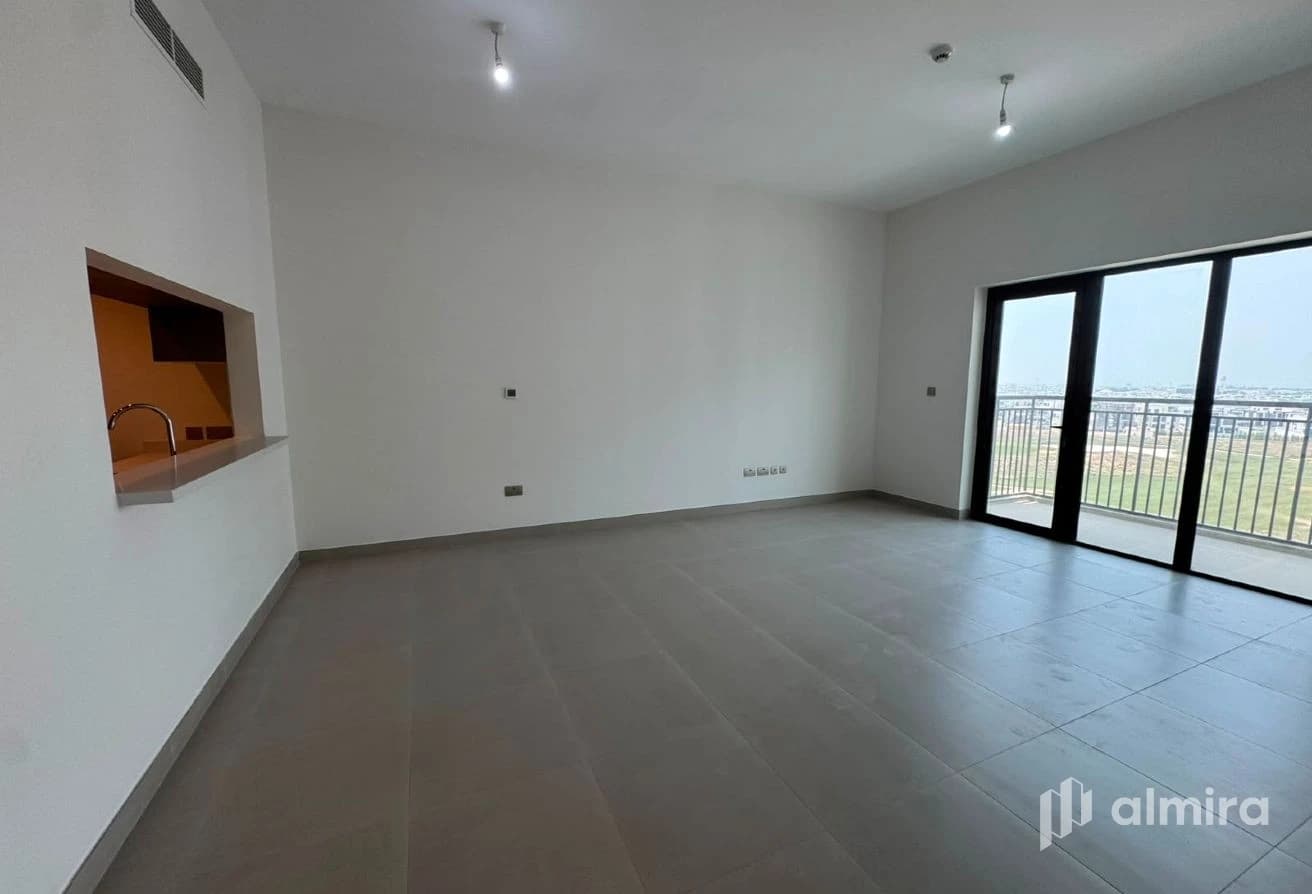 Golf View | High Floor | 2 Balconies | First User