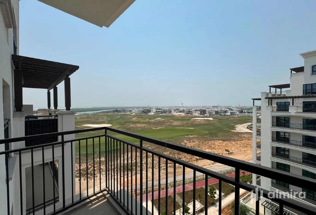 Golf View | High Floor | 2 Balconies | First User