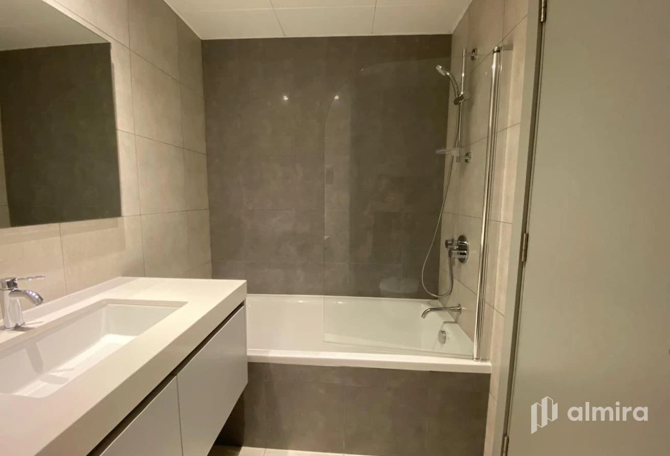 High Floor | Vacant | Prime Location