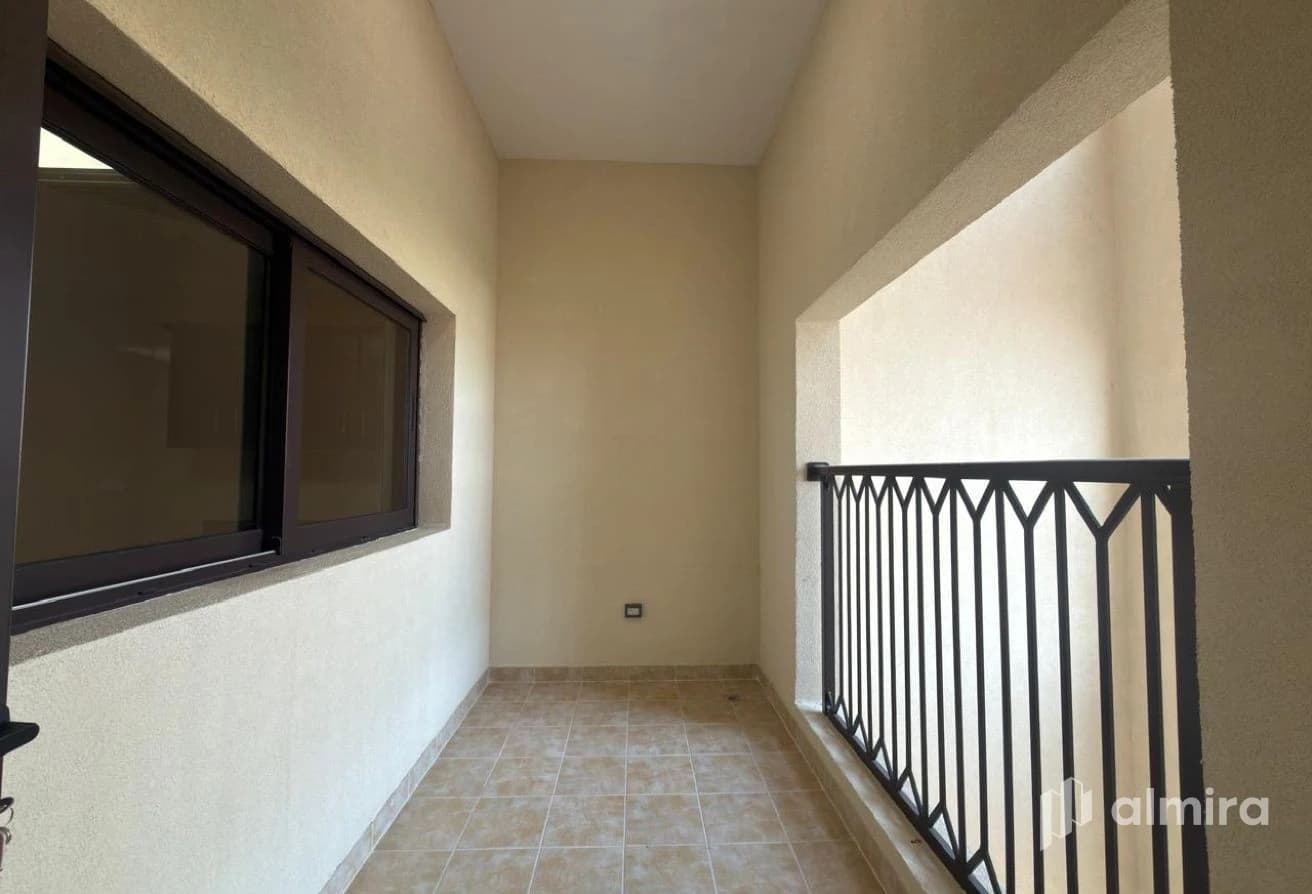 Community View | Vacant | Pristine Condition