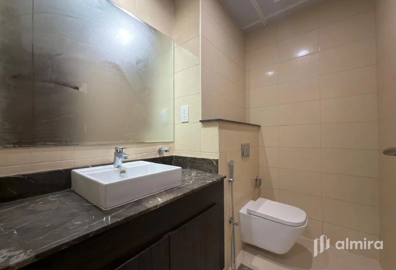 Community View | Vacant | Pristine Condition