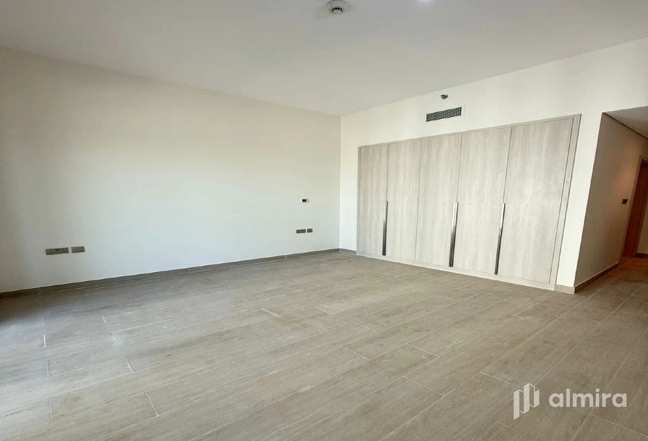 Golf View | 2 Balconies | Brand New