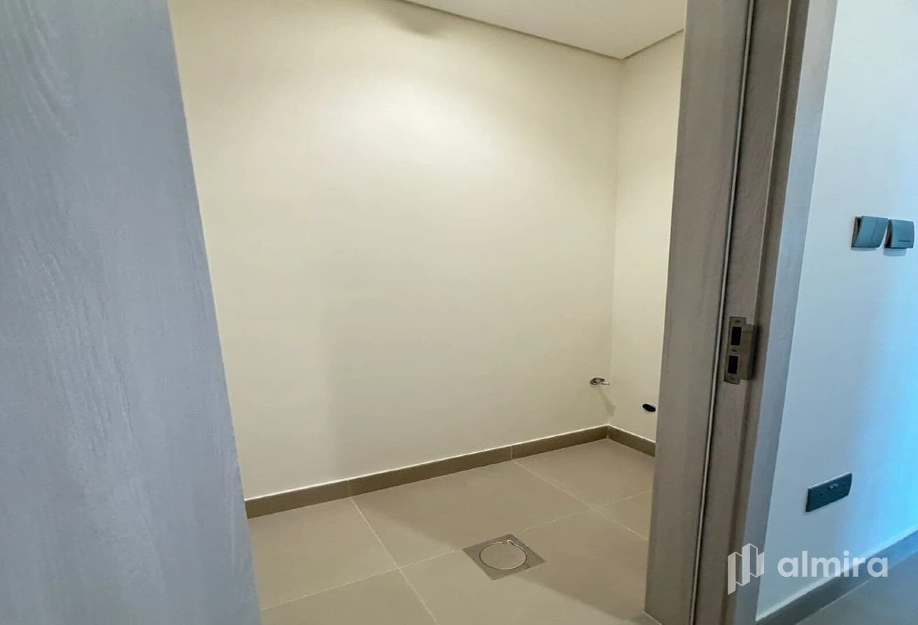 Golf View | 2 Balconies | Brand New
