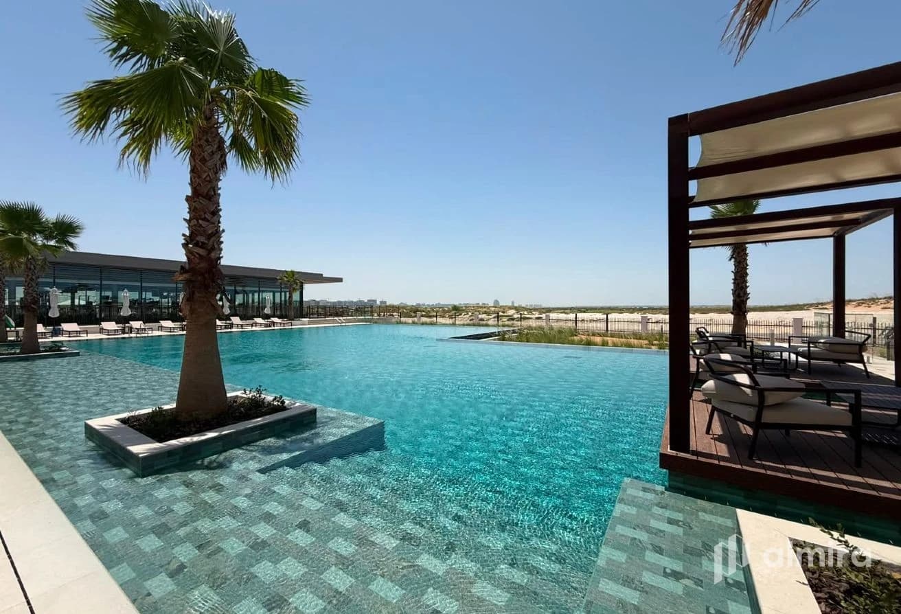 Golf View | 2 Balconies | Brand New