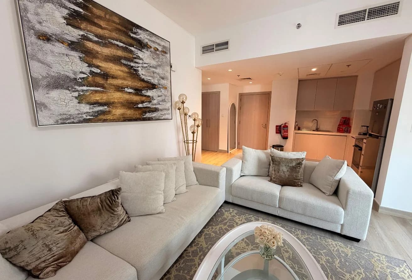 Fully Furnished | Canal View | Corner Unit