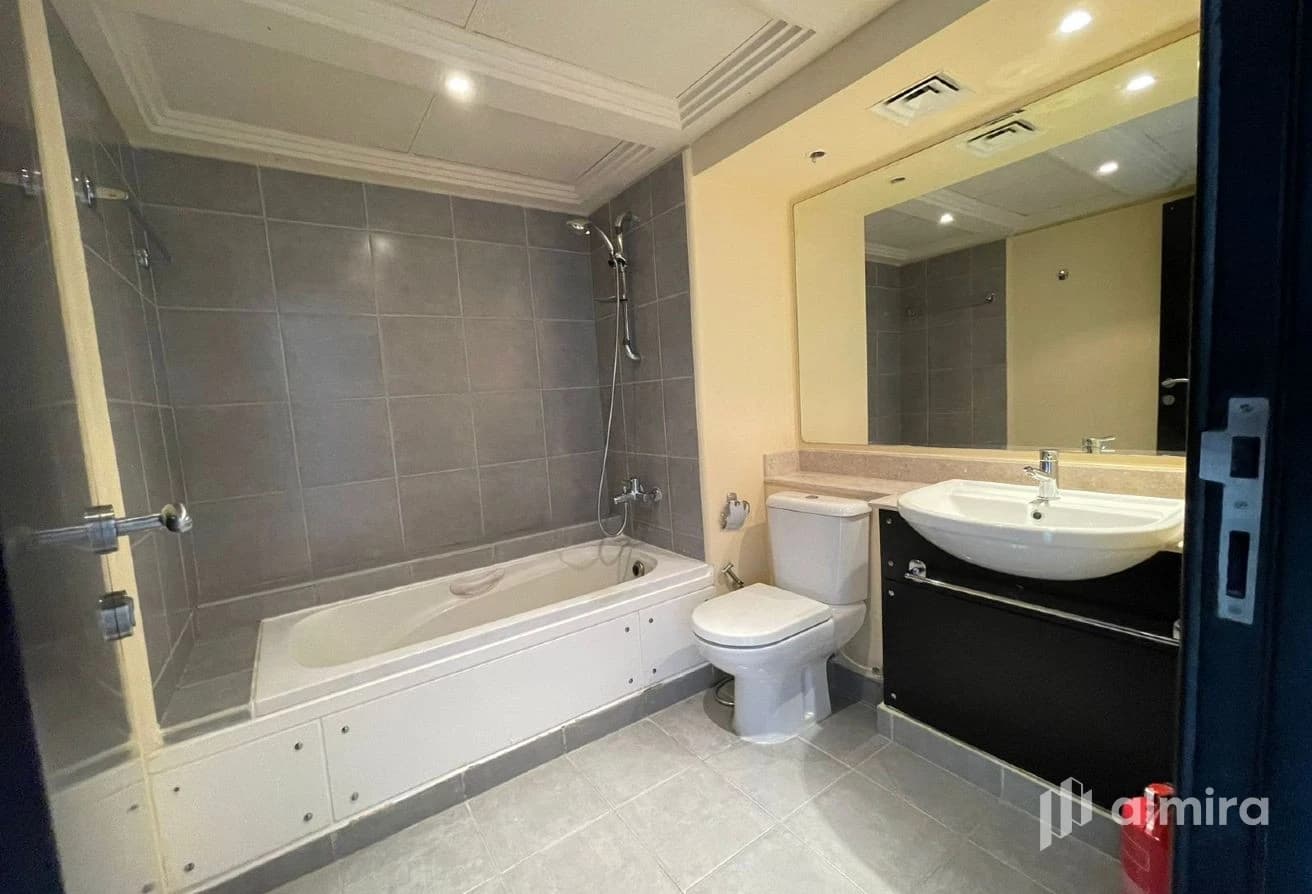 Highly Maintained | Spacious TH | Family Community