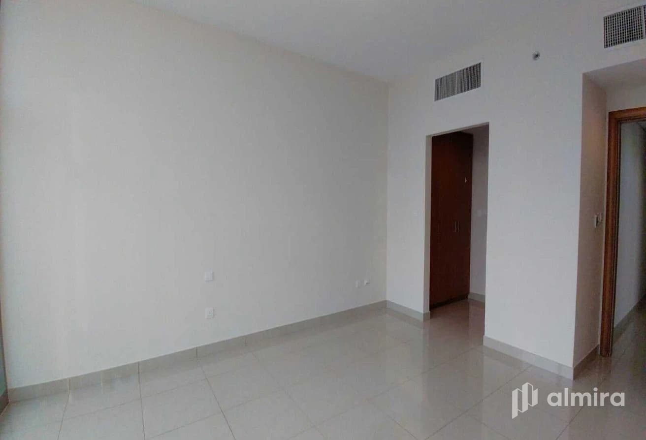 Sea View | 2BR+Storage | Highly Maintained