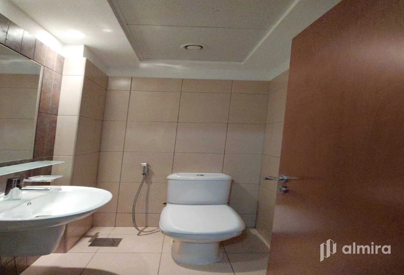 Sea View | 2BR+Storage | Highly Maintained