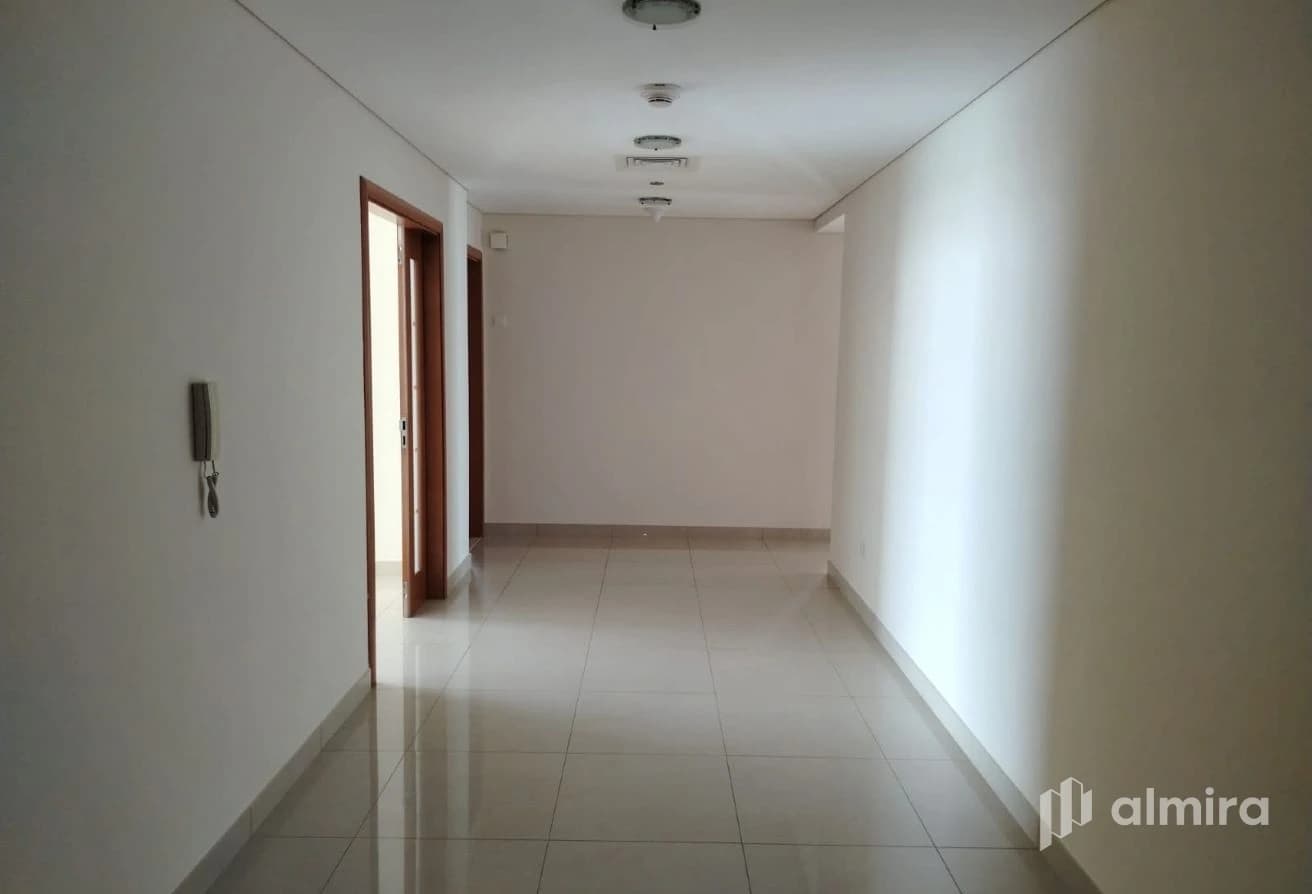 Sea View | 2BR+Storage | Highly Maintained