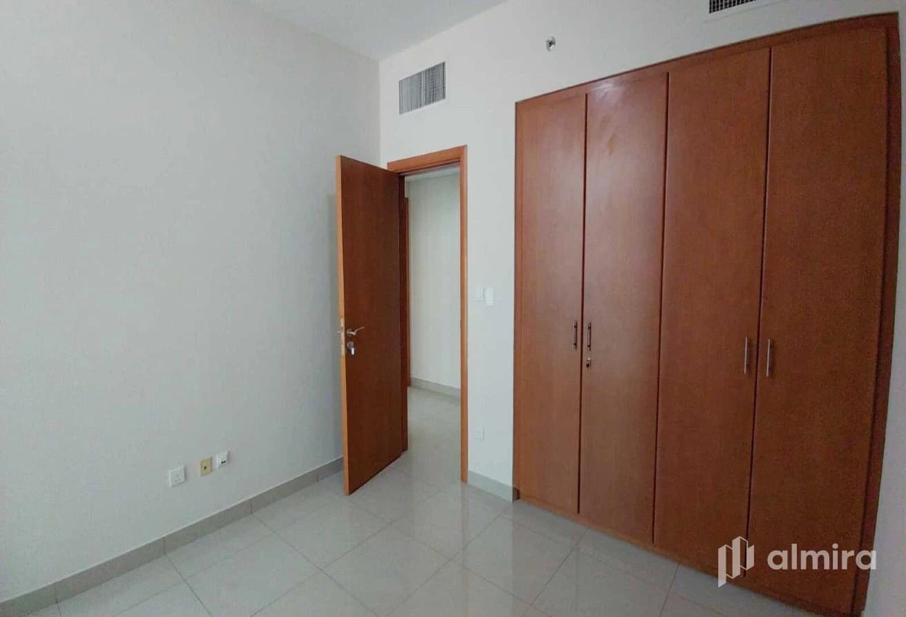 Sea View | 2BR+Storage | Highly Maintained