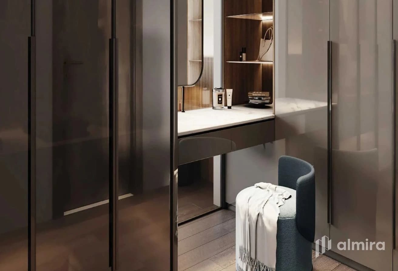 Waterfront Living | Elegant Finishes | Prime Home