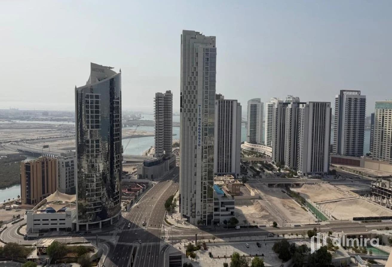 3BR+Maids | Corner Unit | Very Spacious Layout