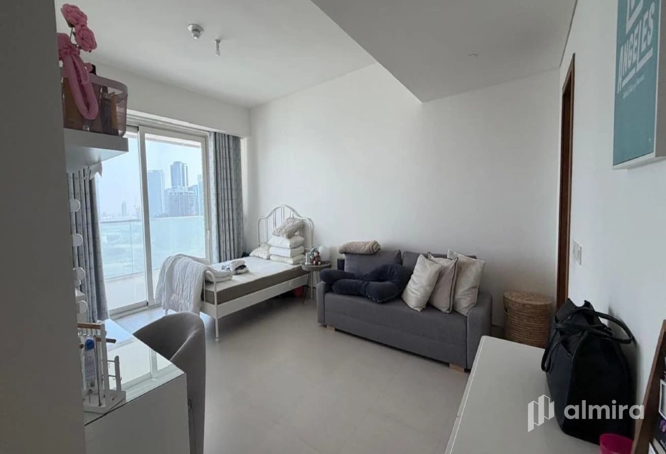 3BR+Maids | Corner Unit | Very Spacious Layout