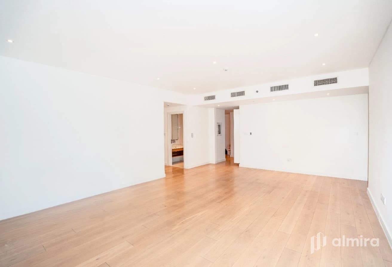 2BR+Maid | Sea facing | Huge Balcony