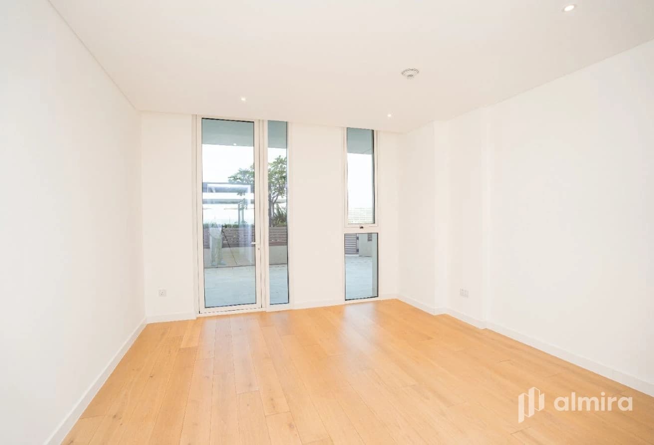 2BR+Maid | Sea facing | Huge Balcony