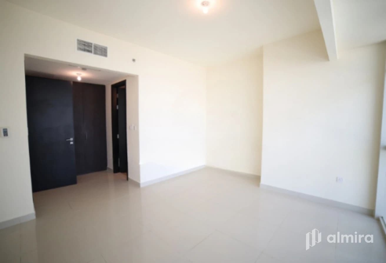 Sea View | High Floor | Pristine Condition