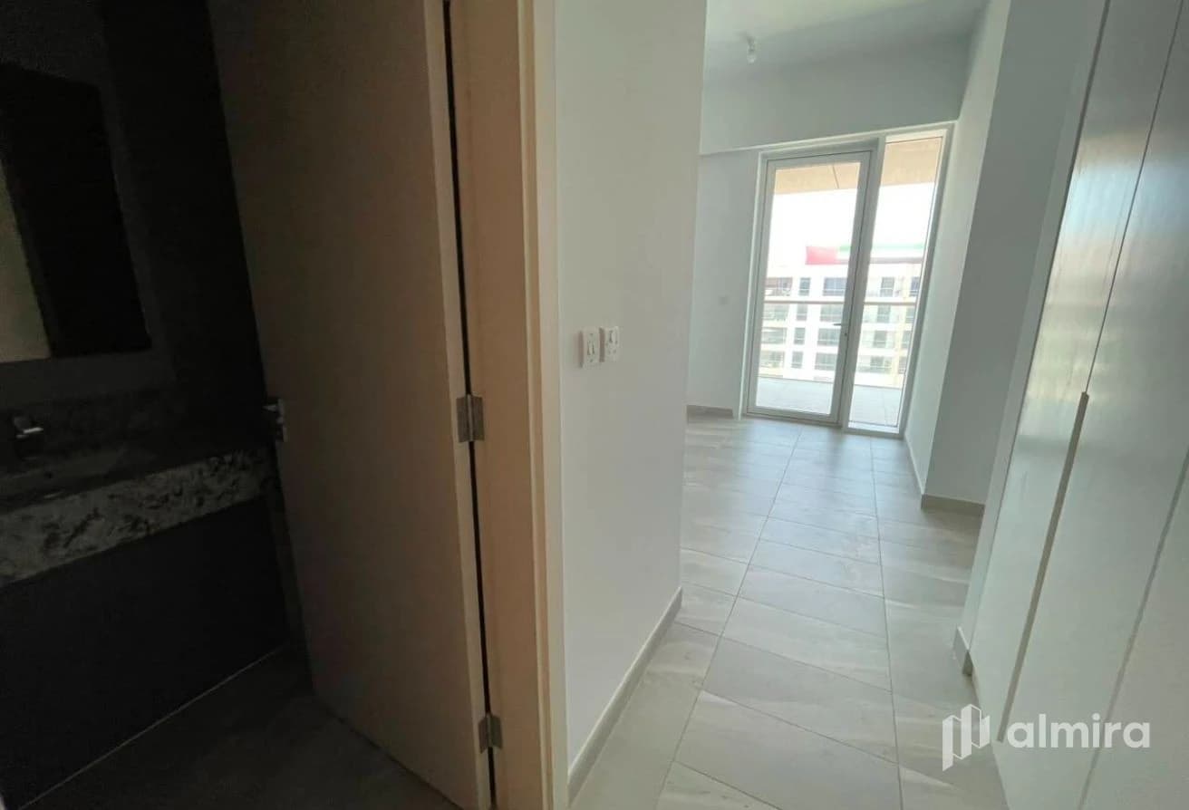 Partial Sea View | 2BR+Maid | Sunrise Residences 5