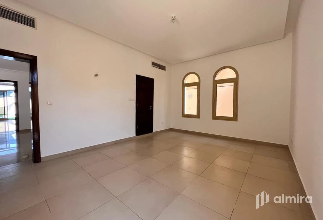 Private Pool | 2 Kitchens | Upcoming Unit | Garden