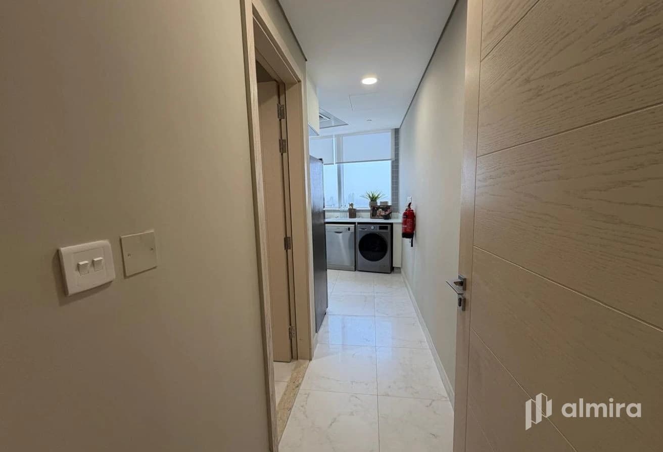 Fully Furnished | High Floor |  Vacant