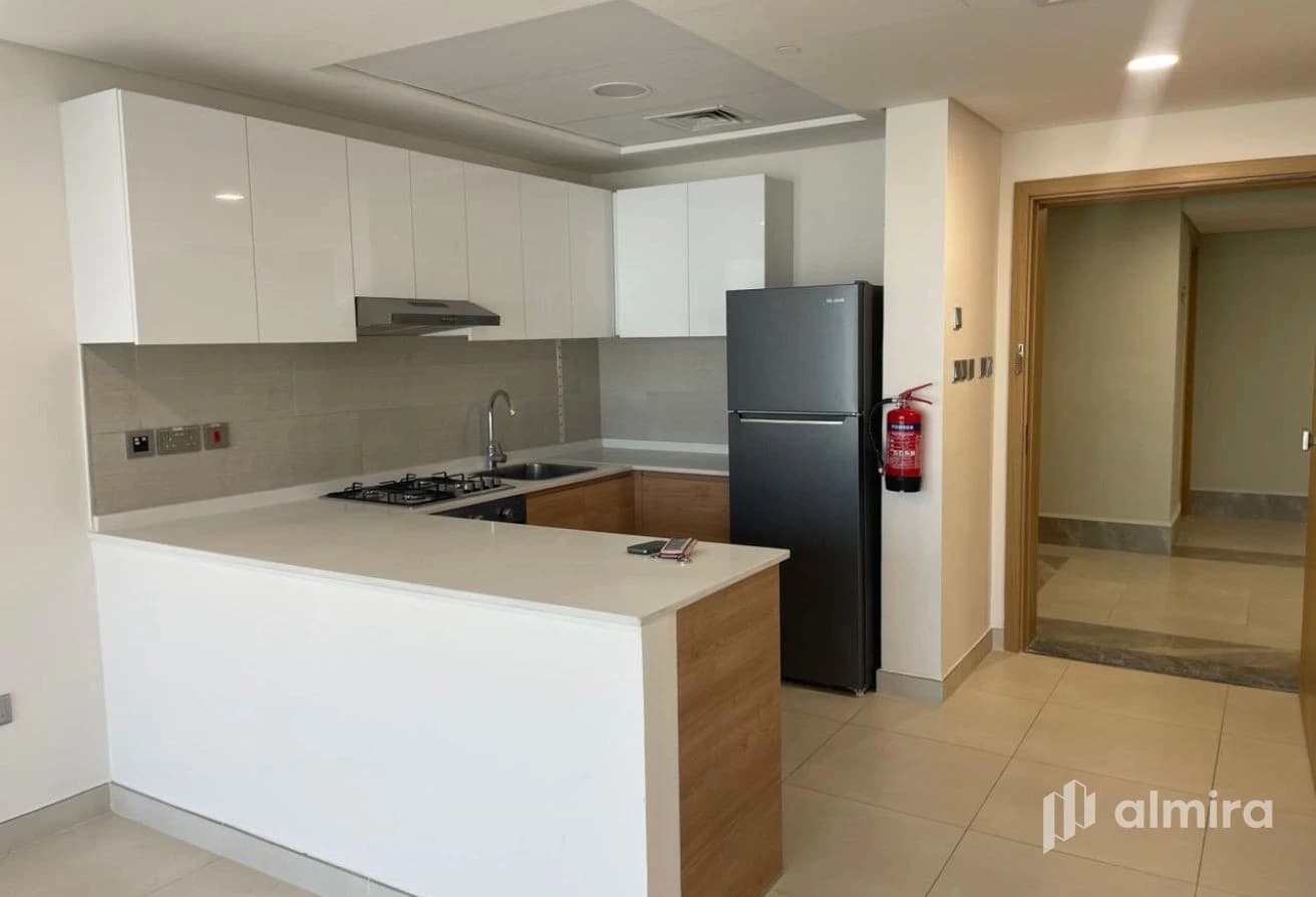 High Floor | Vacant | Prime Location
