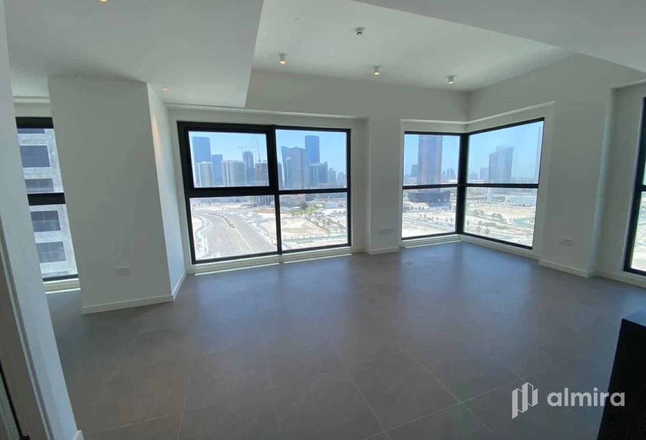 Spacious 2BR+Maid | Vacant | High Floor