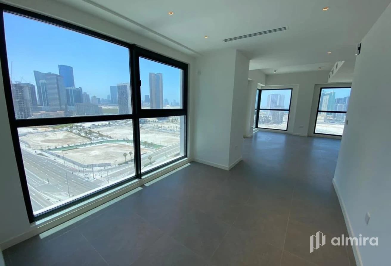Spacious 2BR+Maid | Vacant | High Floor