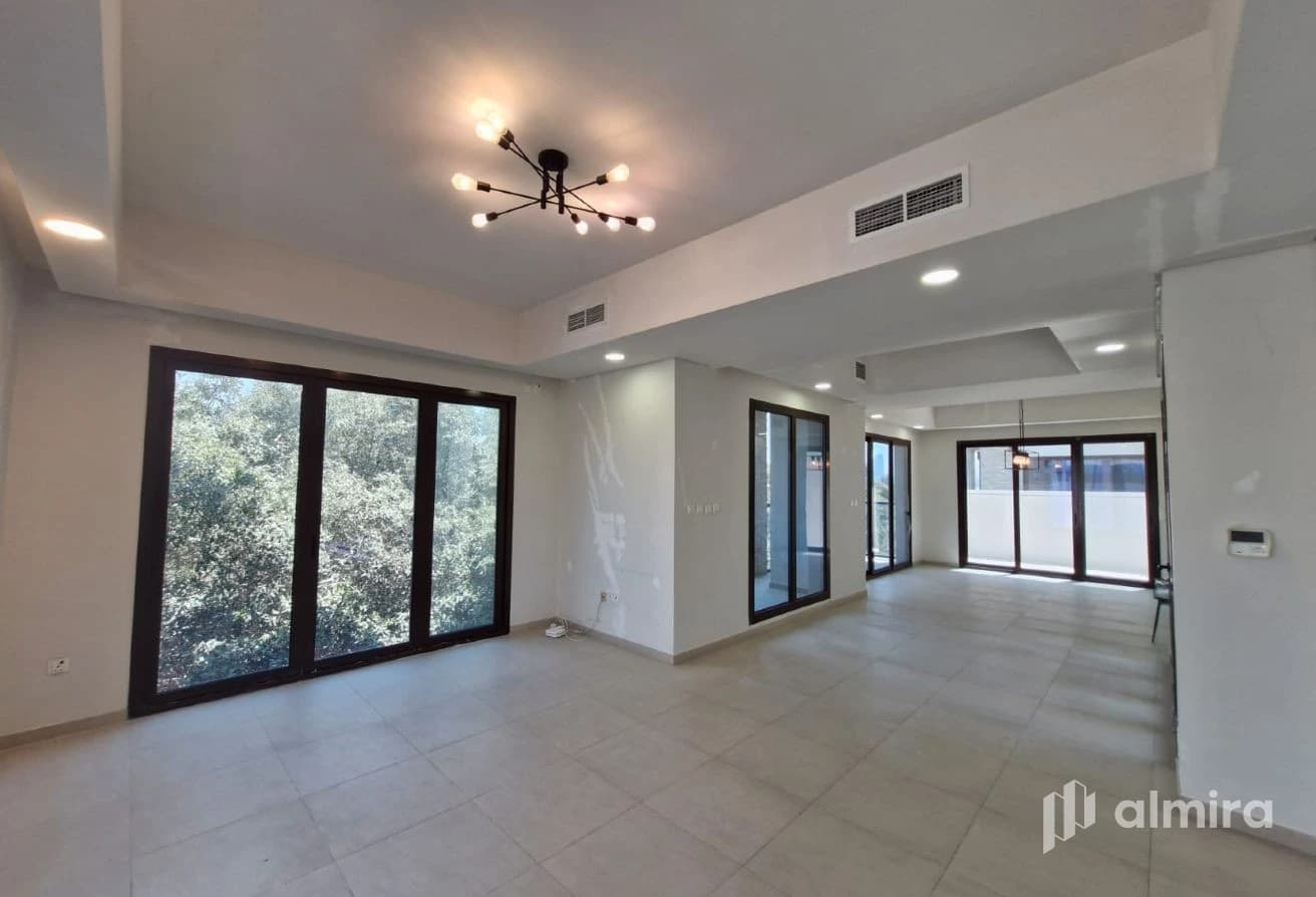 Negotiable | Ready To Move In | Beach Access
