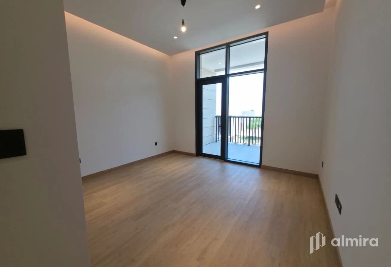Corner 2BR+M | Exclusive Unit | Rented
