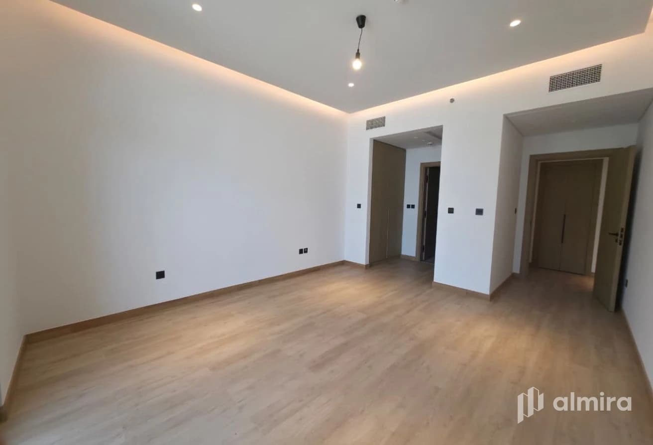 Corner 2BR+M | Exclusive Unit | Rented