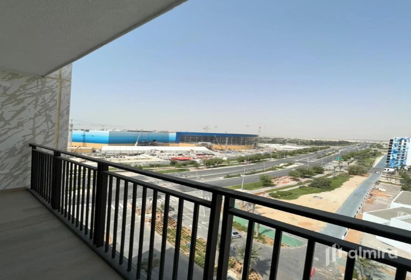 High Floor| Partial Sea View | Vacant