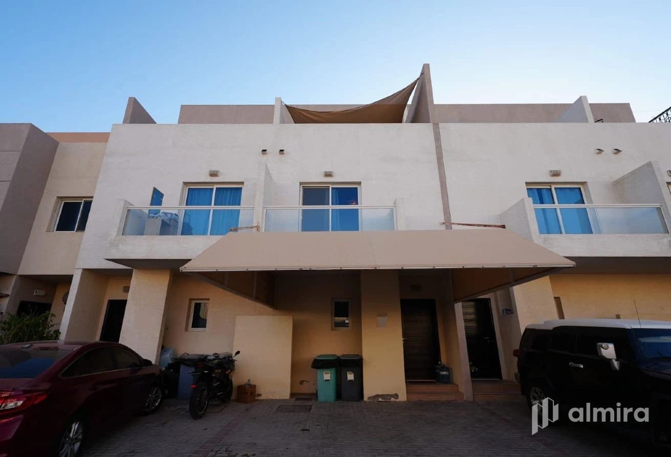 Single Row | Well Maintained | Sold as Unfurnished