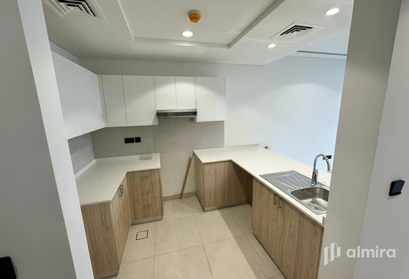Single Row | Ideal Investment | Modern Layout