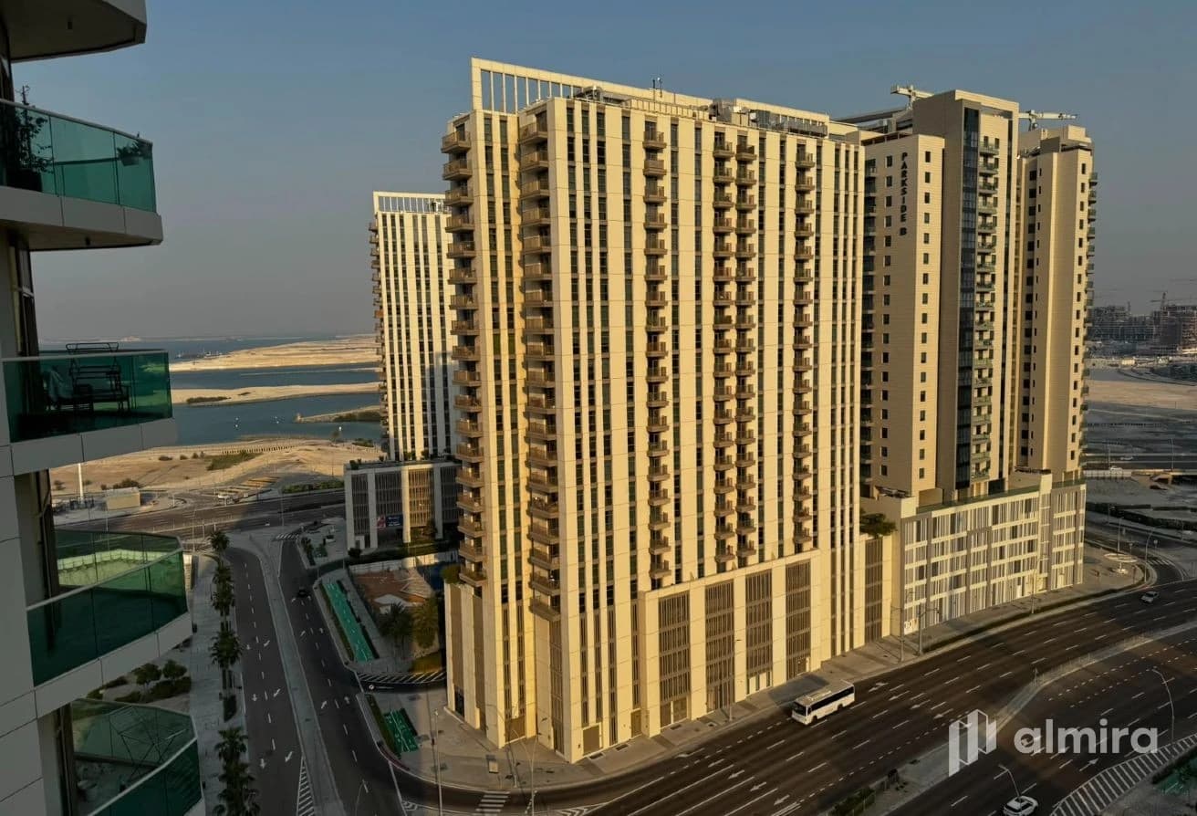 Sea and Mangrove View | 3BR+Maid | High Floor