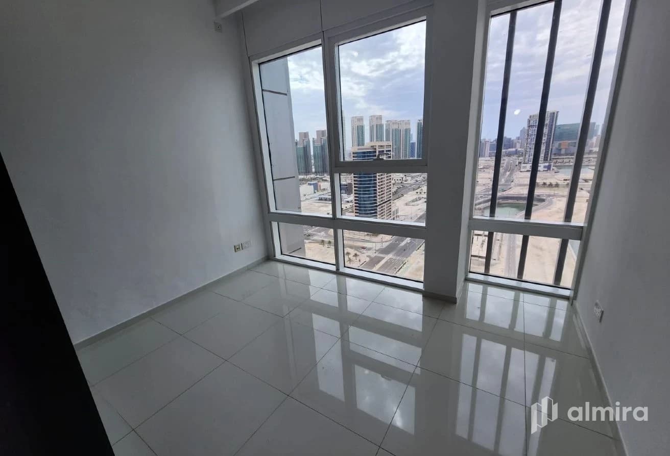 Type S | Single Row Corner |Rented till April 2027