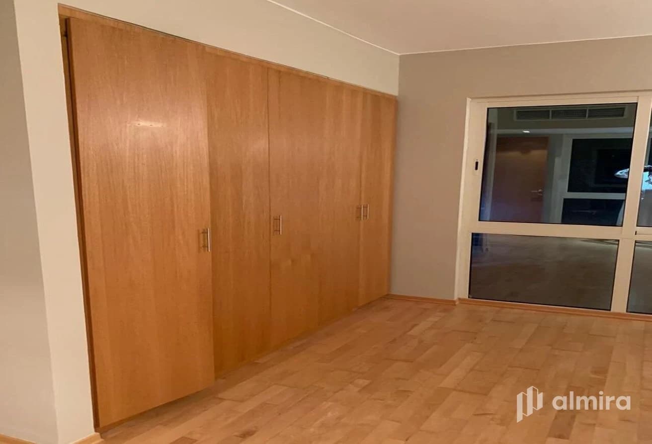 Type S | Single Row Corner |Rented till April 2027