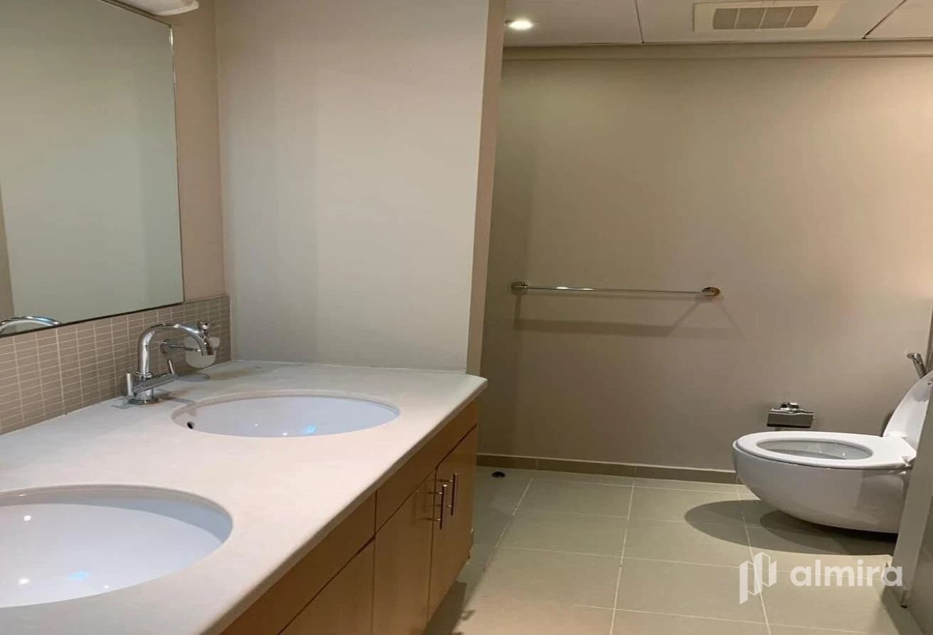Type S | Single Row Corner |Rented till April 2027
