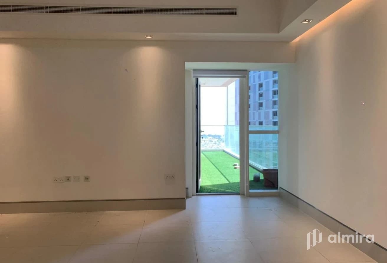 Sea View | Highly Maintained | Spacious Layout