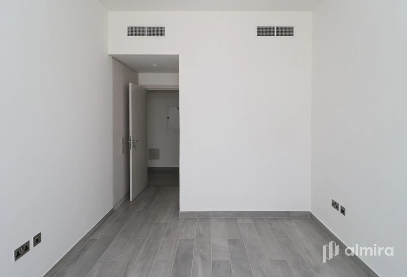 Next To Corner | Ready To Move In | Family Home